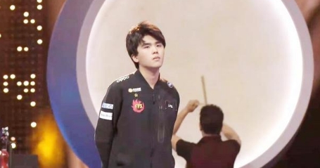 RNG春季赛夺冠剑指S11，Lwx深夜发文道歉